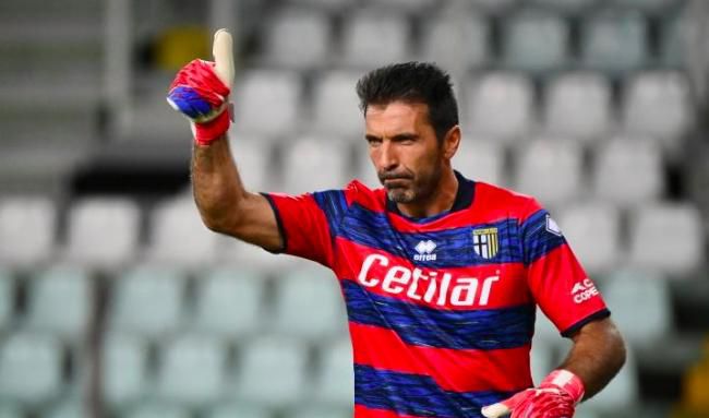 姑娘晕车了