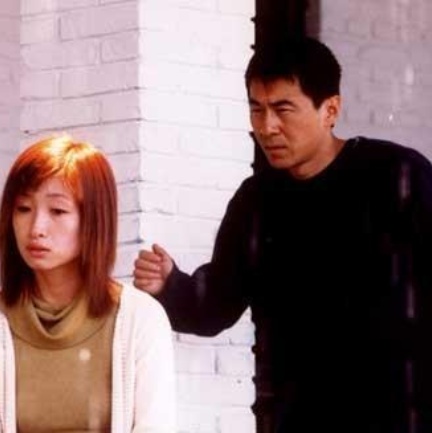 《她的丰满》在线观看